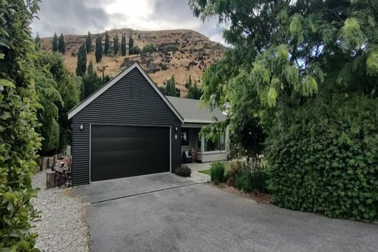 Photo of property in 3 Bramshill Drive, Lower Shotover, Queenstown, 9371
