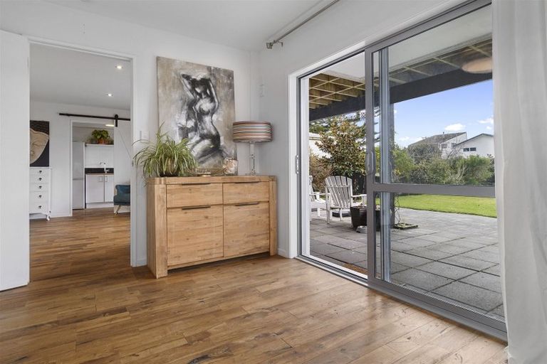 Photo of property in 1221 Papamoa Beach Road, Papamoa Beach, Papamoa, 3118