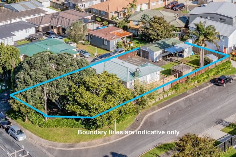Photo of property in 154 Hepburn Road, Glendene, Auckland, 0602