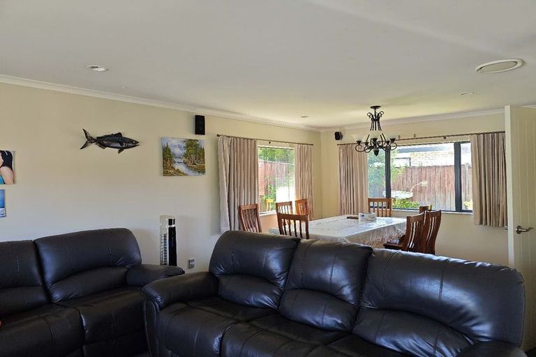 Photo of property in 8 Alvre Place, Flat Bush, Auckland, 2016