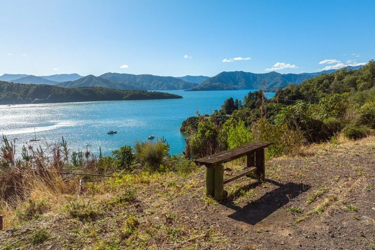 Photo of property in 124 Port Underwood Road, Waikawa, Picton, 7281