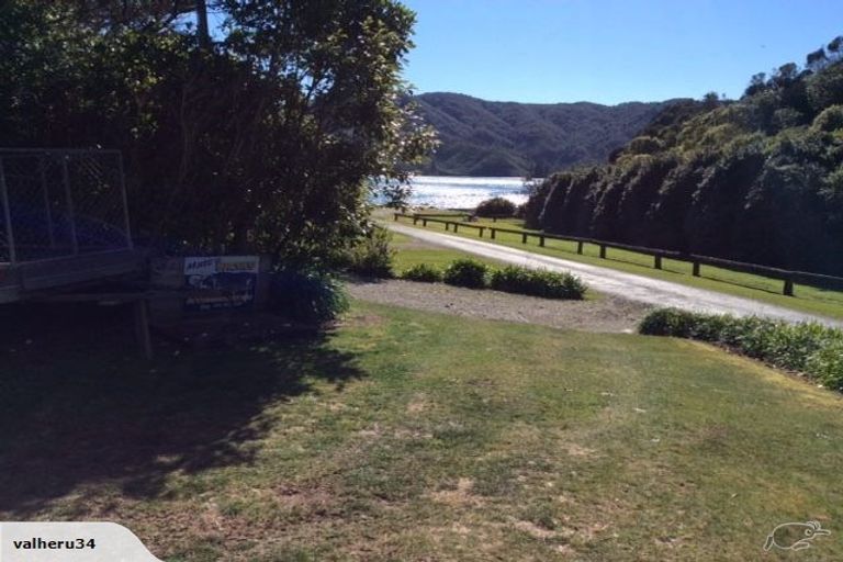 Photo of property in 5 The Parade, Okiwi Bay, French Pass, 7193