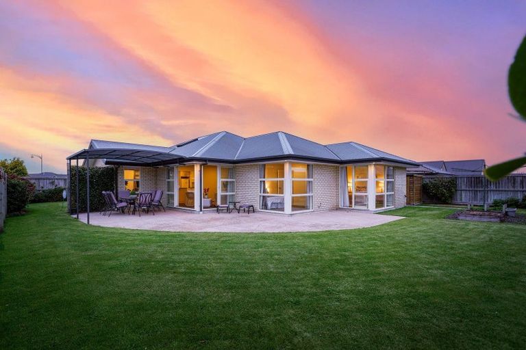 Photo of property in 15 Monarch Boulevard, Kaiapoi, 7630