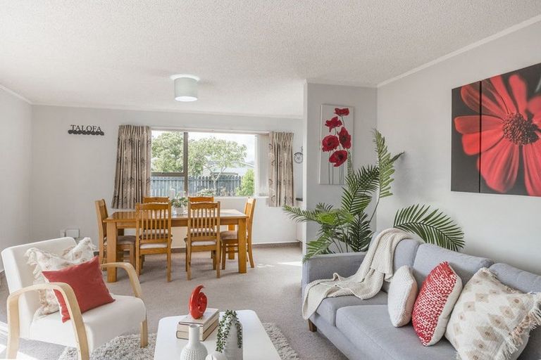 Photo of property in 23 Kanawa Street, Waikanae, 5036