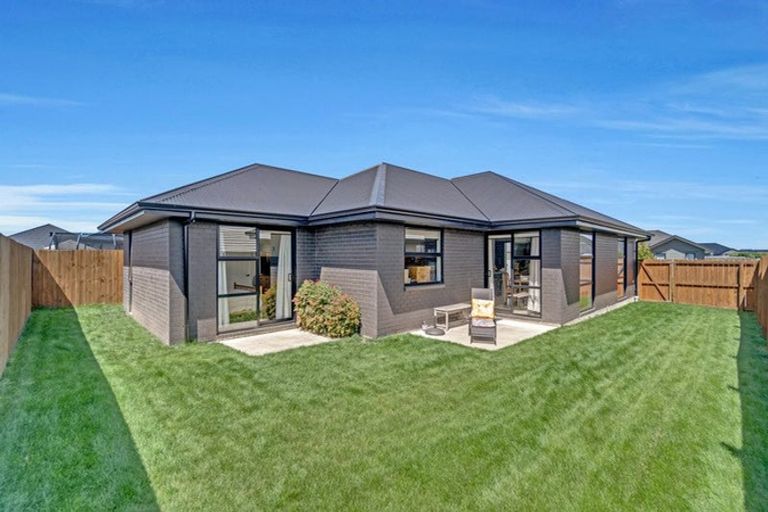 Photo of property in 31 Nicolau Avenue, Rolleston, 7615