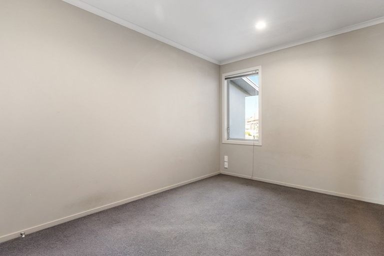 Photo of property in 9f Denver Place, Hamilton East, Hamilton, 3216