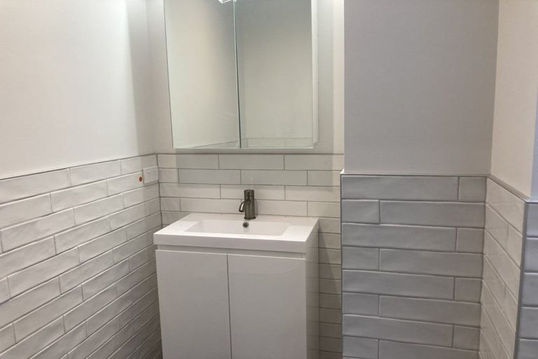 Photo of property in 3/32 Martin Square, Te Aro, Wellington, 6011