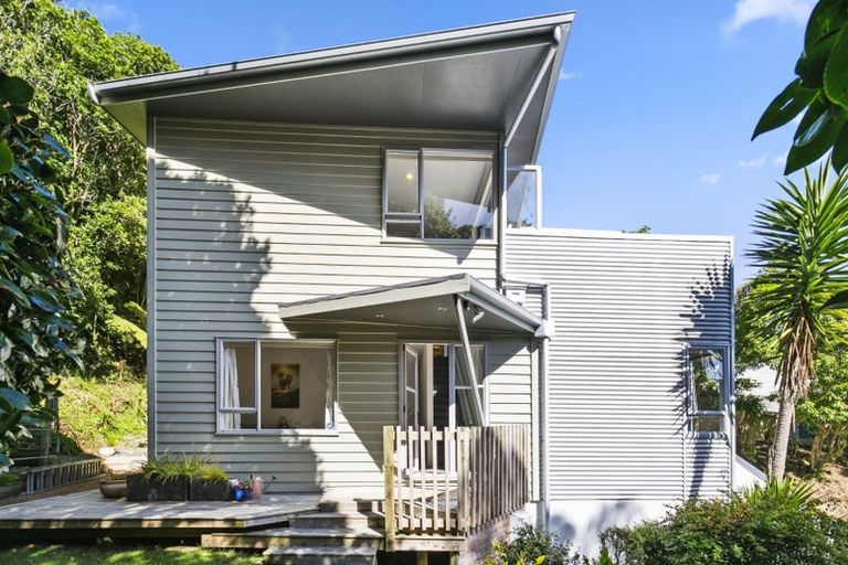 Photo of property in 18b Pimble Avenue, Karori, Wellington, 6012