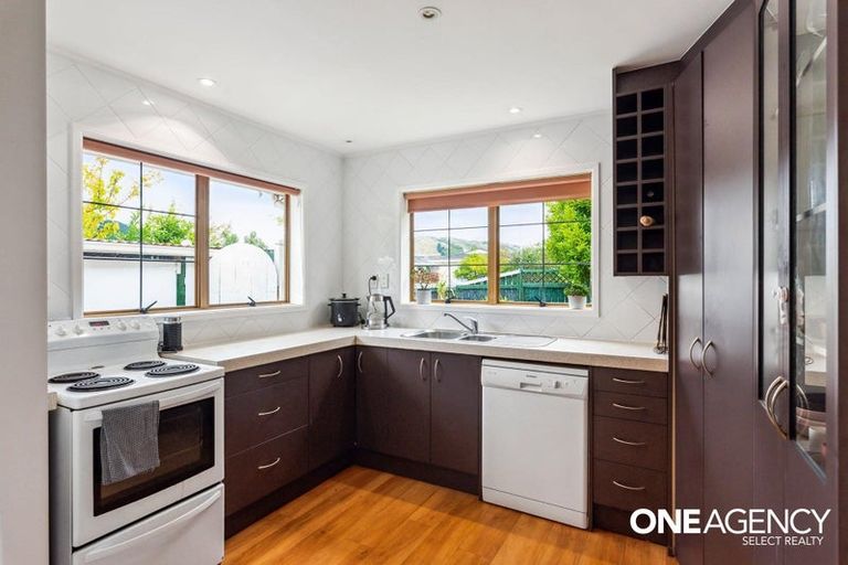 Photo of property in 41 Belvedere Avenue, Waikanae, 5036