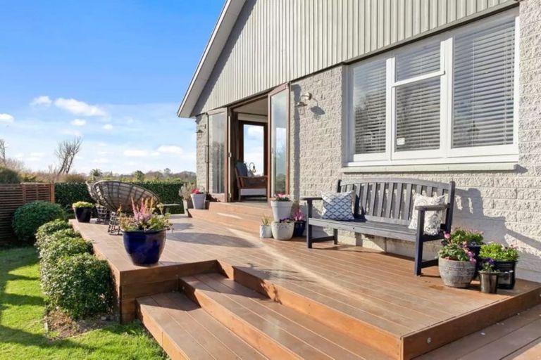 Photo of property in 1 Tompkins Lane, Burwood, Christchurch, 8061