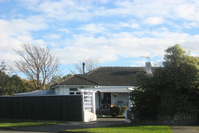 Photo of property in 14 Kensington Road, Marton, 4710