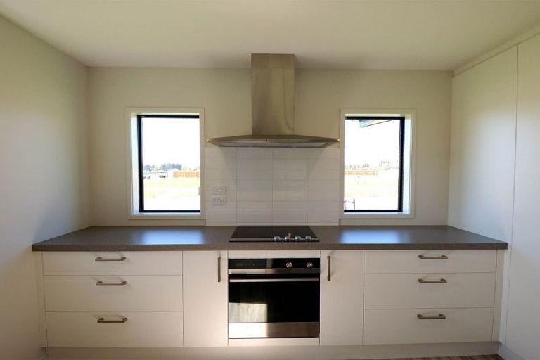 Photo of property in 2 Emma Street, Marshland, Christchurch, 8083