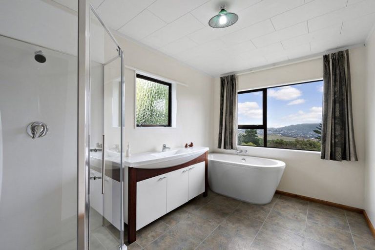 Photo of property in 445 Horokiwi Road, Horokiwi, Wellington, 5016