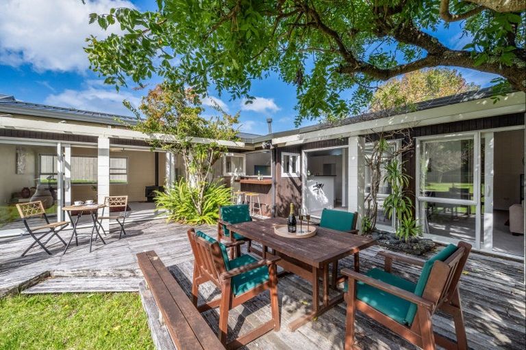 Photo of property in 13 Tyrian Close, Half Moon Bay, Auckland, 2012