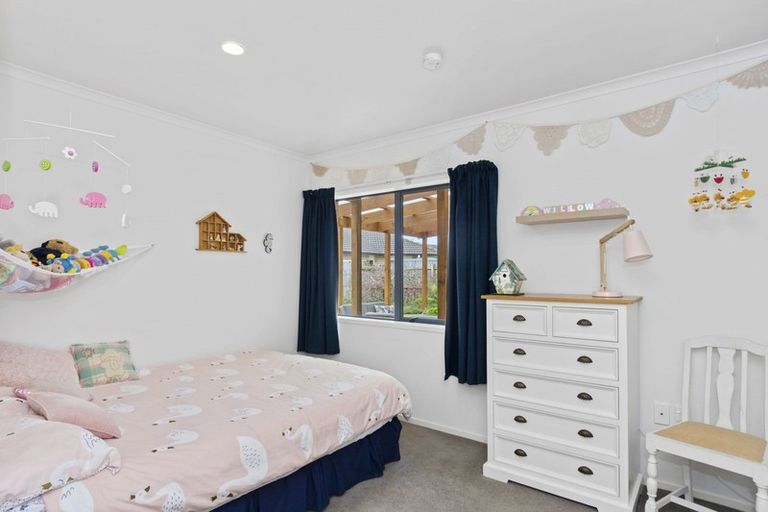 Photo of property in 24 Sarah Place, Papamoa Beach, Papamoa, 3118