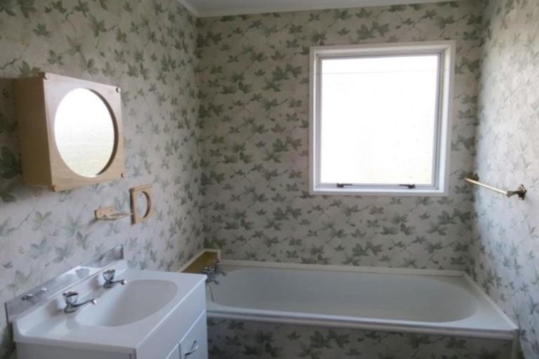 Photo of property in 40 Rangitake Drive, Spotswood, New Plymouth, 4310