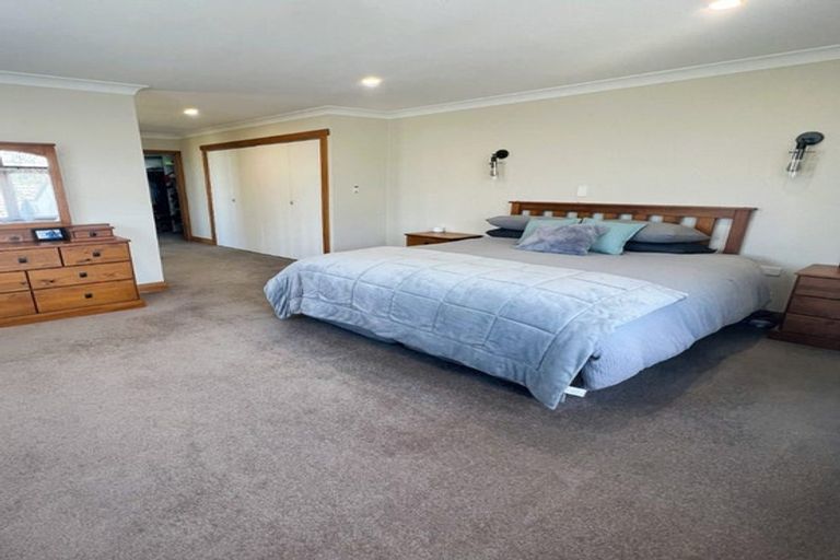 Photo of property in 36 Hinau Street, Woburn, Lower Hutt, 5011