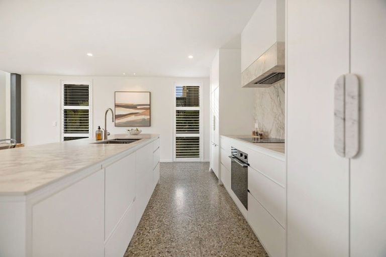 Photo of property in 10 Soudley Court, Jacks Point, Queenstown, 9371