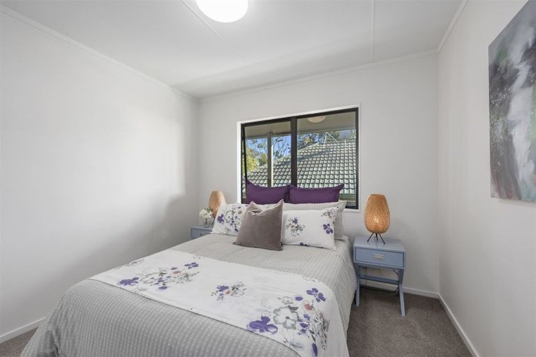 Photo of property in 12a Croydon Road, New Lynn, Auckland, 0600