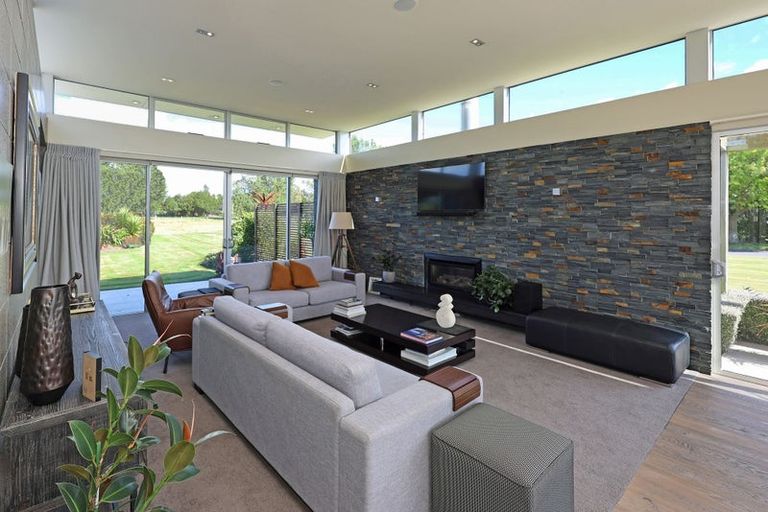 Photo of property in 141 Awamoa Road, Holmes Hill, Oamaru, 9401