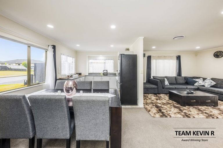 Photo of property in 5 Margarita Rise, Pukekohe, 2120