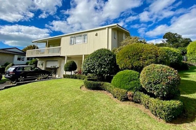 Photo of property in 36 Caithness Place, Farm Cove, Auckland, 2012