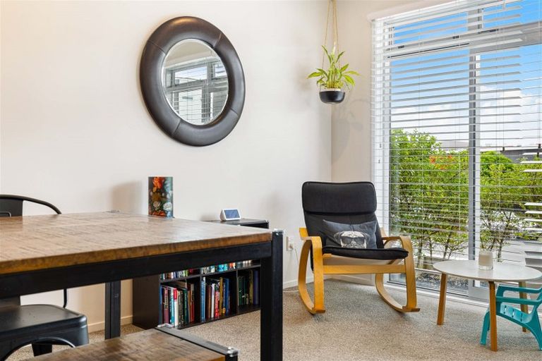 Photo of property in 20 Teal Way, Hobsonville, Auckland, 0616