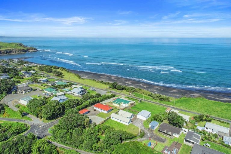 Photo of property in 41a Aria Terrace, Mokau, 4376