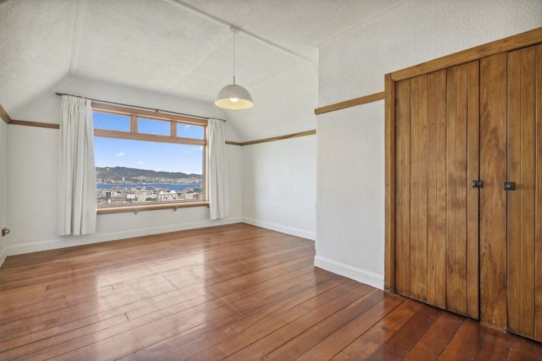 Photo of property in 5 Grosvenor Terrace, Wadestown, Wellington, 6012
