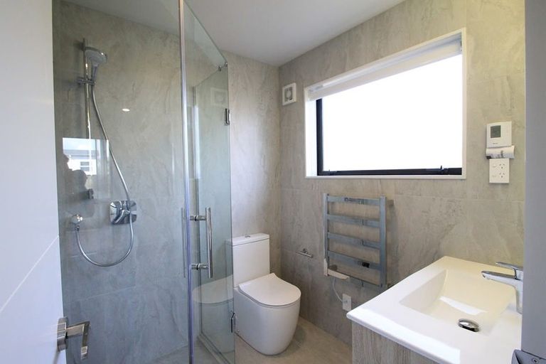 Photo of property in 14 Vazey Way, Hobsonville, Auckland, 0618