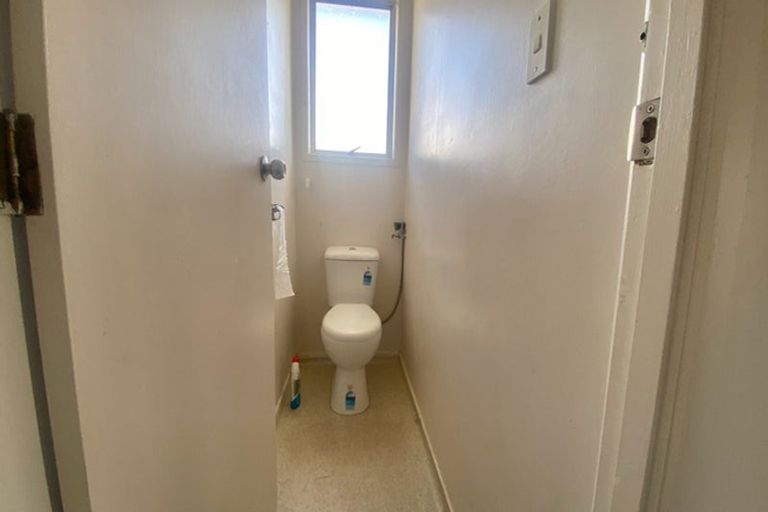 Photo of property in 5 Adel Place, Weymouth, Auckland, 2103