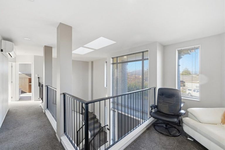 Photo of property in 6 Burbank Drive, Aidanfield, Christchurch, 8025