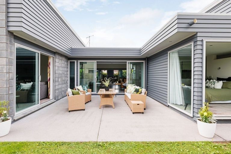 Photo of property in 15 Shalimar Place, Huntington, Hamilton, 3210