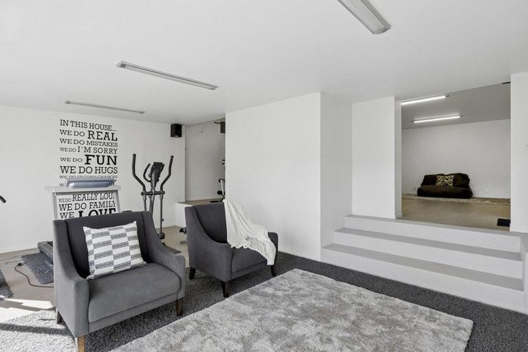 Photo of property in 8a Doon Street, Vauxhall, Dunedin, 9013
