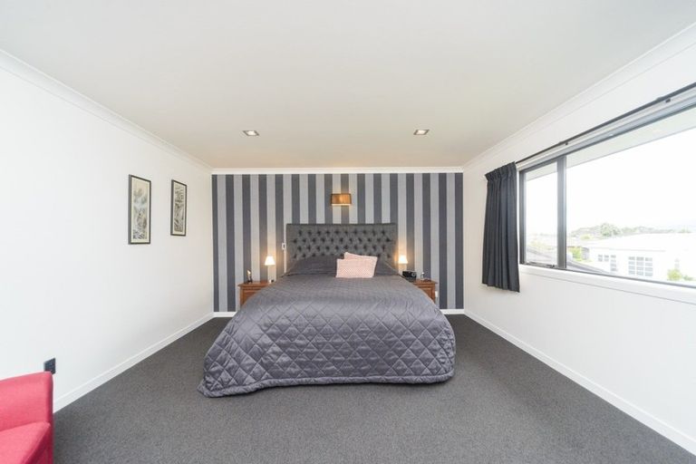 Photo of property in 14 Pegasus Place, Kelvin Grove, Palmerston North, 4414
