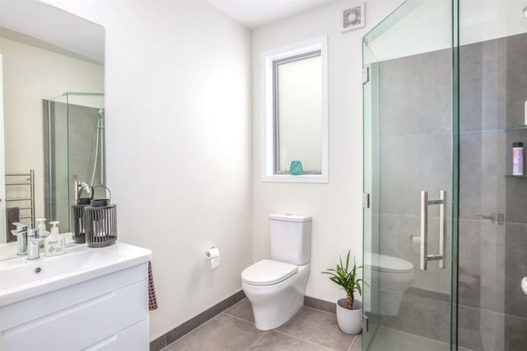 Photo of property in 10 Glide Lane, Whitby, Porirua, 5024