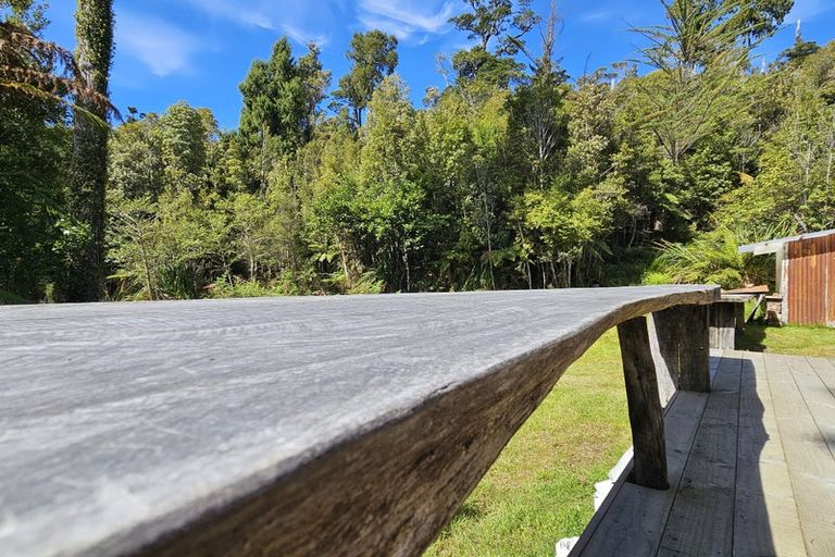 Photo of property in 215 Clifton Road, Kaiata, Greymouth, 7805