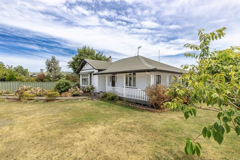 Photo of property in 60 Racecourse Road, Waipukurau, 4200