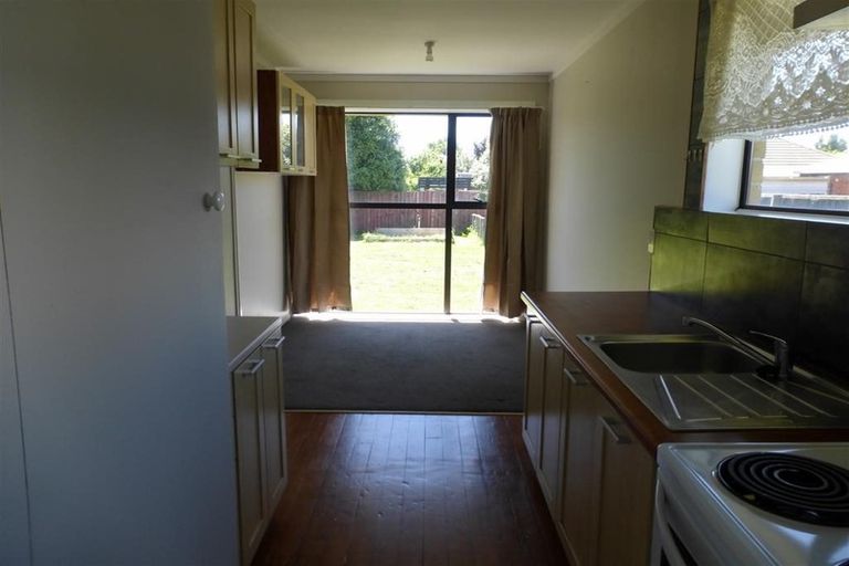 Photo of property in 61 Dickson Crescent, Hornby, Christchurch, 8042