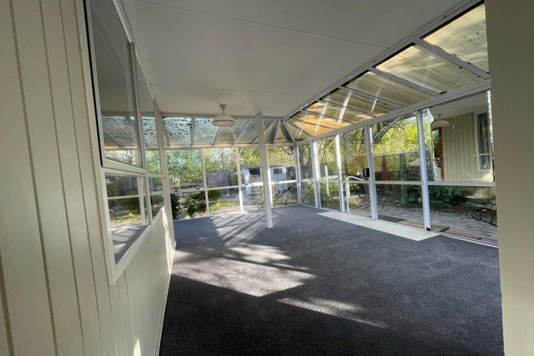 Photo of property in 427 Avonhead Road, Avonhead, Christchurch, 8042