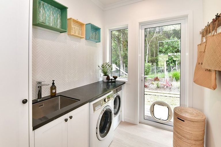 Photo of property in 100 Durey Road, Dairy Flat, Albany, 0792