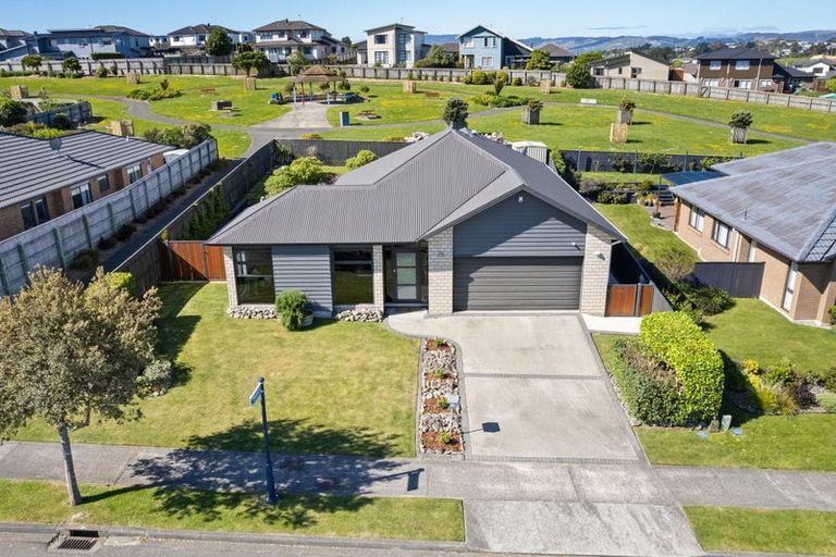 Photo of property in 21 Nelson Avenue, Aotea, Porirua, 5024