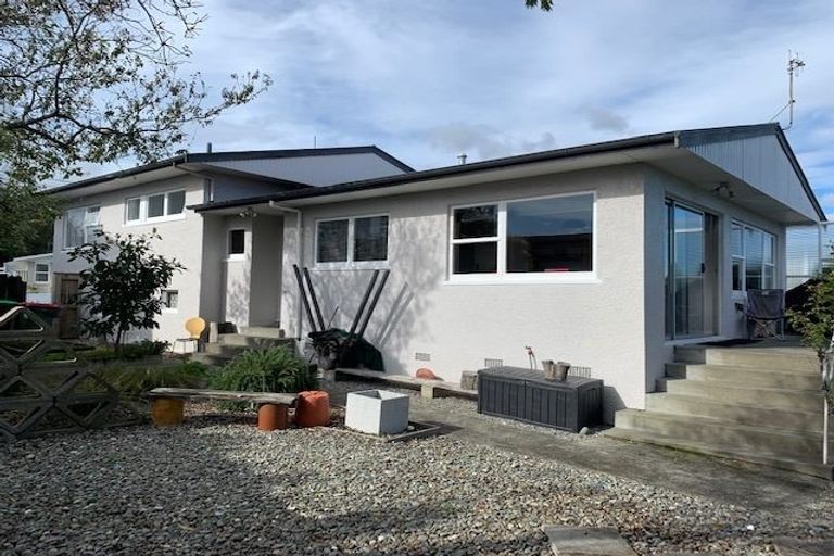 Photo of property in 27 Devon Street, Stoke, Nelson, 7011