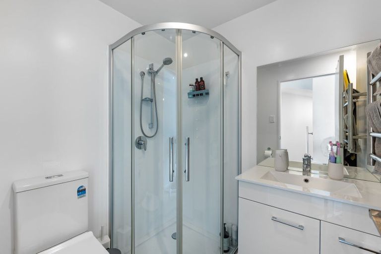 Photo of property in 4/122 Pooks Road, Ranui, Auckland, 0612