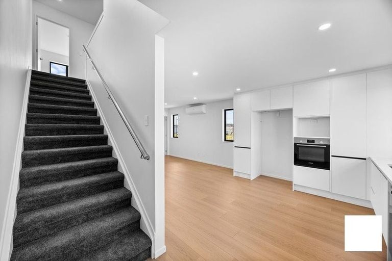 Photo of property in 7 Awhi Way, Karaka, 2578