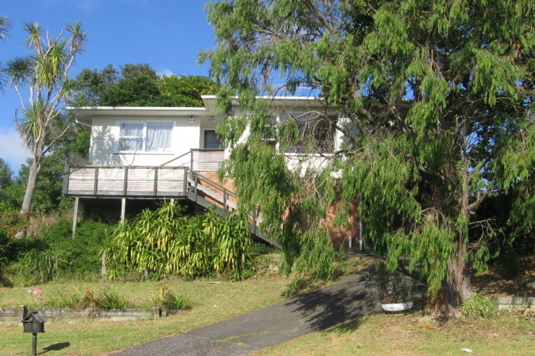 Photo of property in 33 Rosalind Road, Glenfield, Auckland, 0629