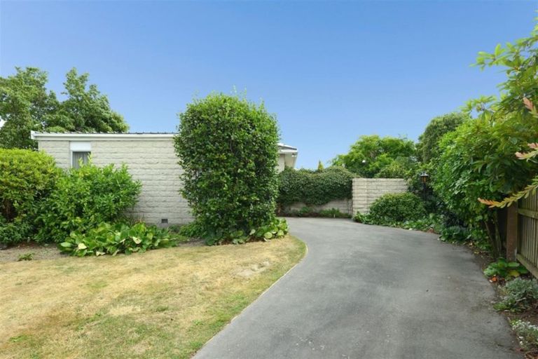 Photo of property in 42 Toorak Avenue, Avonhead, Christchurch, 8042