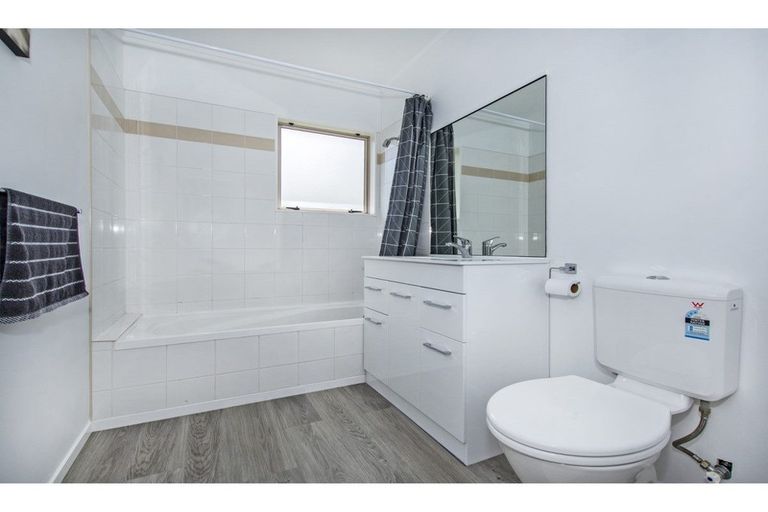 Photo of property in 6 Howards Way, Te Kamo, Whangarei, 0112