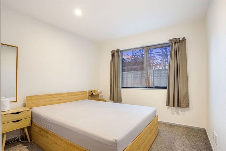 Photo of property in 30b Doone Place, Massey, Auckland, 0614