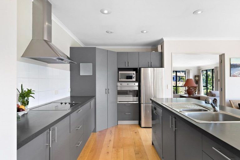 Photo of property in 2 Wellswood Way, Lower Shotover, Queenstown, 9371